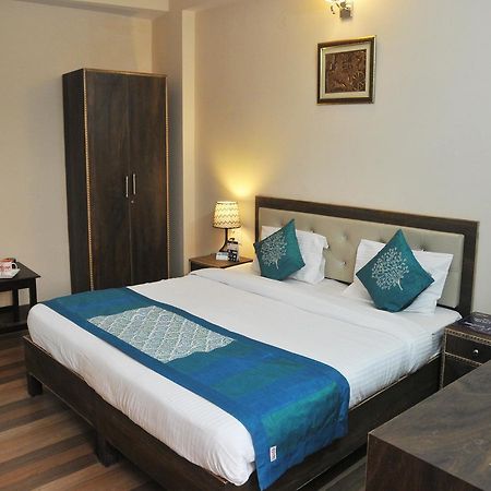 Oyo 3028 Season 4 Hotel Patna  Exterior photo